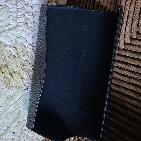 Furla black hard eyeglass/sunglass case with lens wipe - Picture 7 of 9